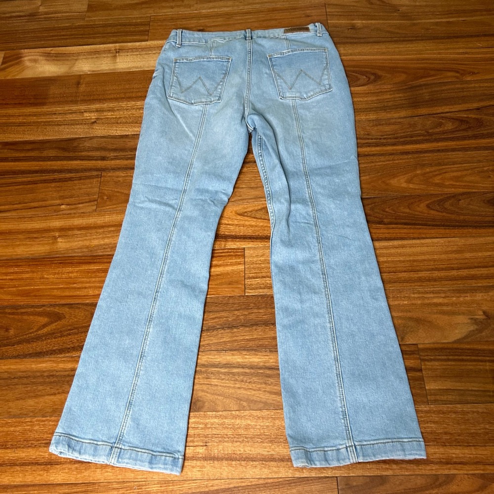 Wrangler Seamed Bootcut Jeans Light Wash High Rise Denim 12 western 112325080 - Picture 8 of 12